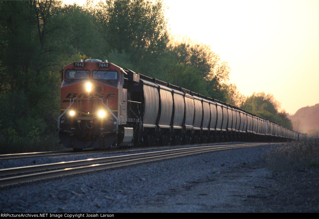 BNSF 7642 East